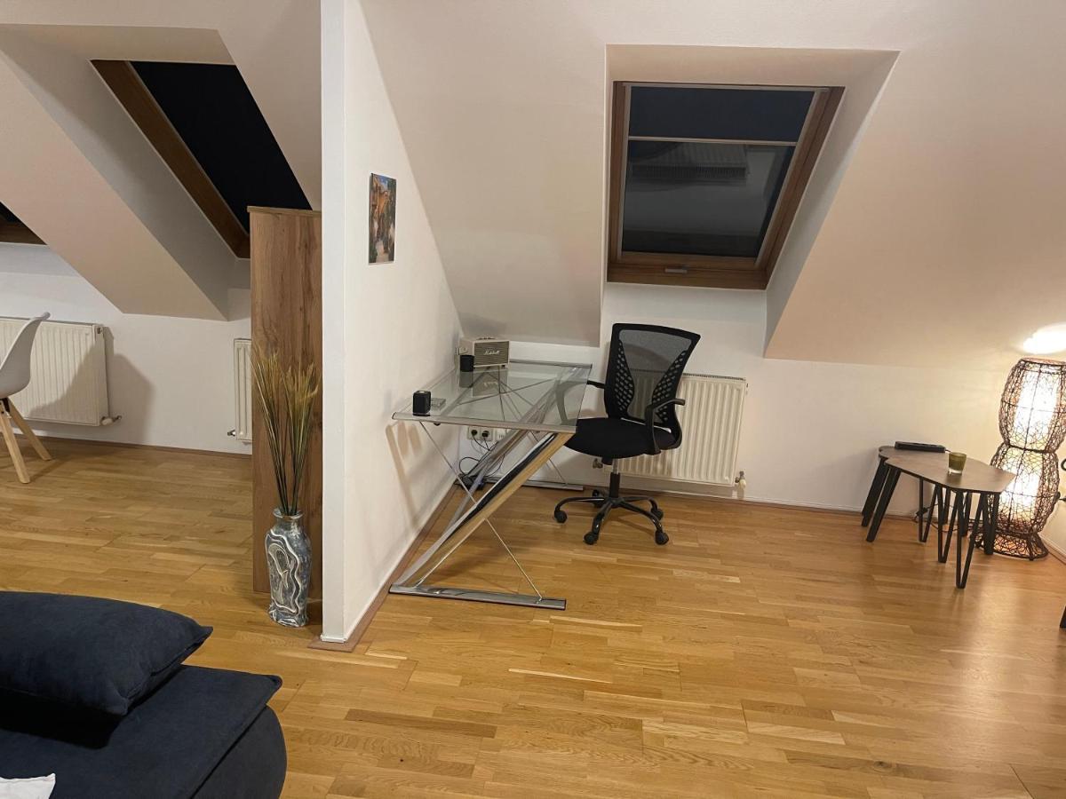 Klimatisiertes, Ruhiges Dachgeschoss Cityapartment Im Zentrum Wiens ภายนอก รูปภาพ